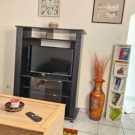 Guest house 3 Rue Maurice Utrillo *