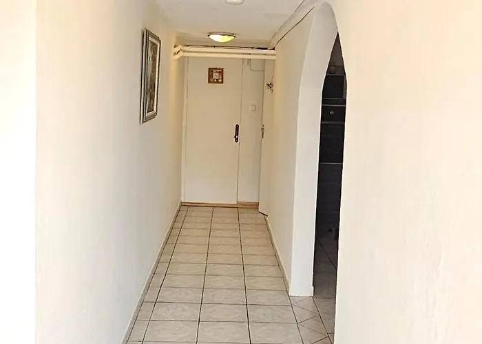 3 Rue Maurice Utrillo Vendégház 3*